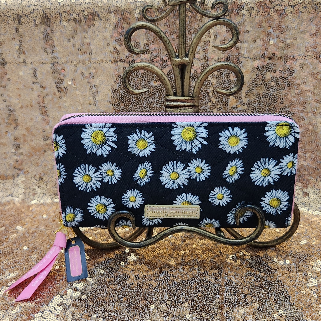 Nwt, Simply Southern Black Daisy Print Zip Around Wristlet Wallet